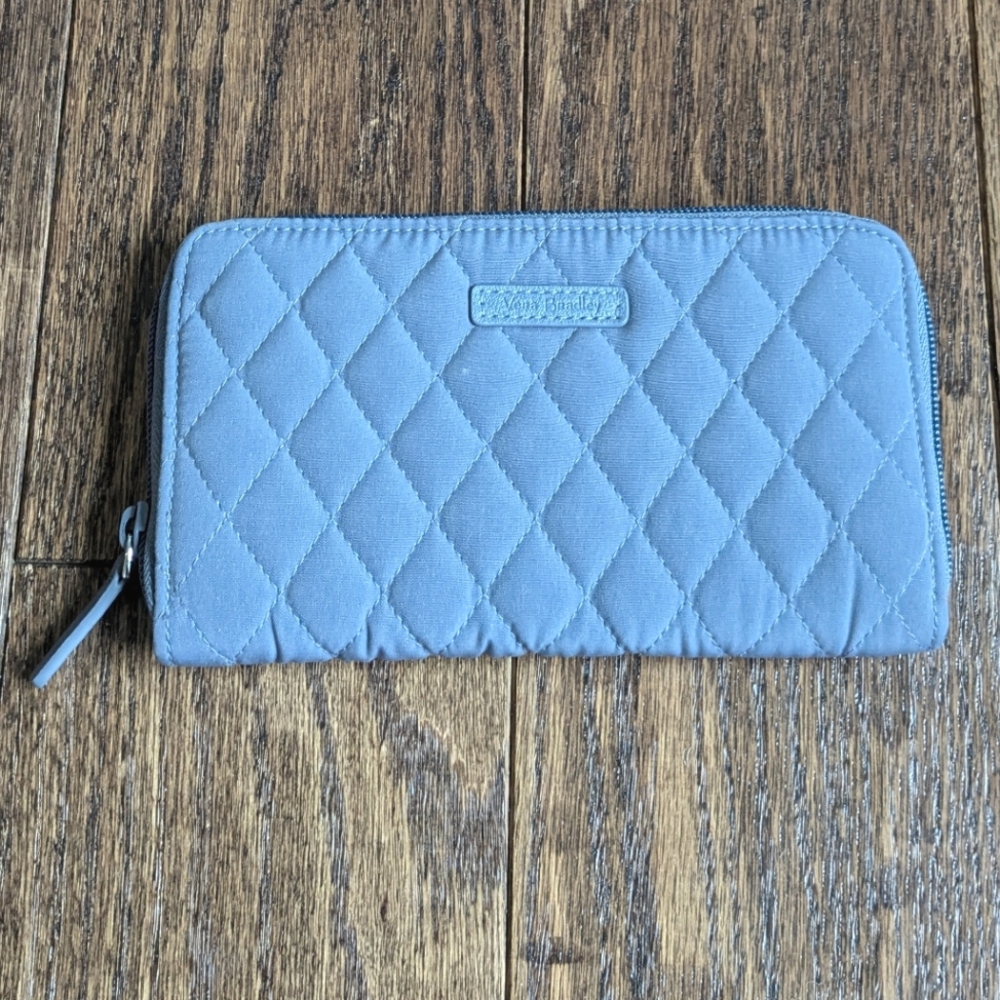 Vera Bradley Solid Grey Quilted Accordion Wallet